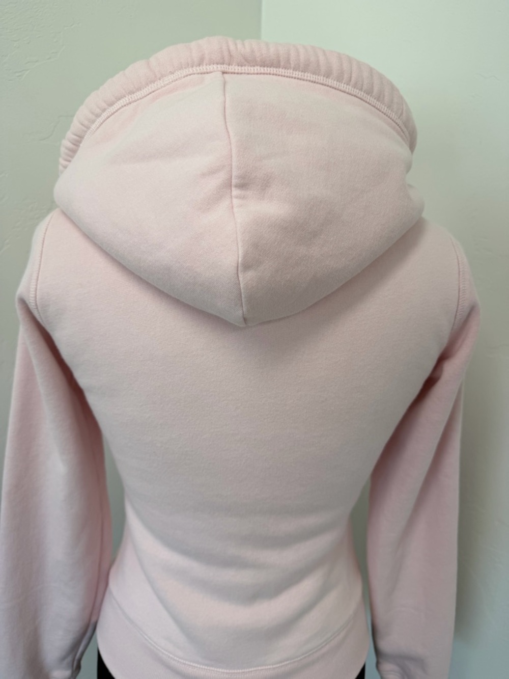 Hollister x Crocs Sherpa-Lined Zip-Up Pink Milk Hoodie Jacket Size S - Picture 10 of 14
